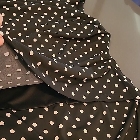 Dressbarn  sz 16 dress black with white polka-dots - Picture 13 of 14